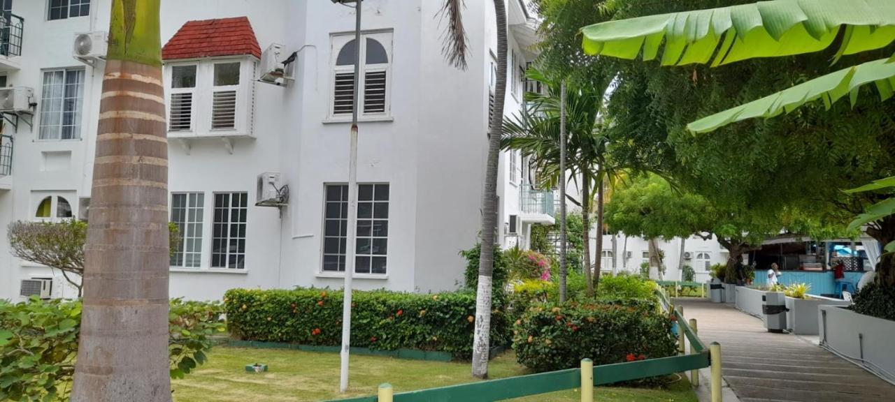 Almond Grove At Sand Castle Ocho Rios Exterior foto
