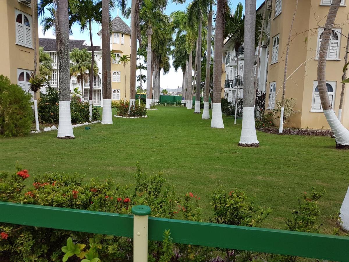 Almond Grove At Sand Castle Ocho Rios Exterior foto