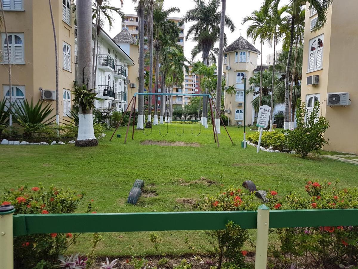 Almond Grove At Sand Castle Ocho Rios Exterior foto